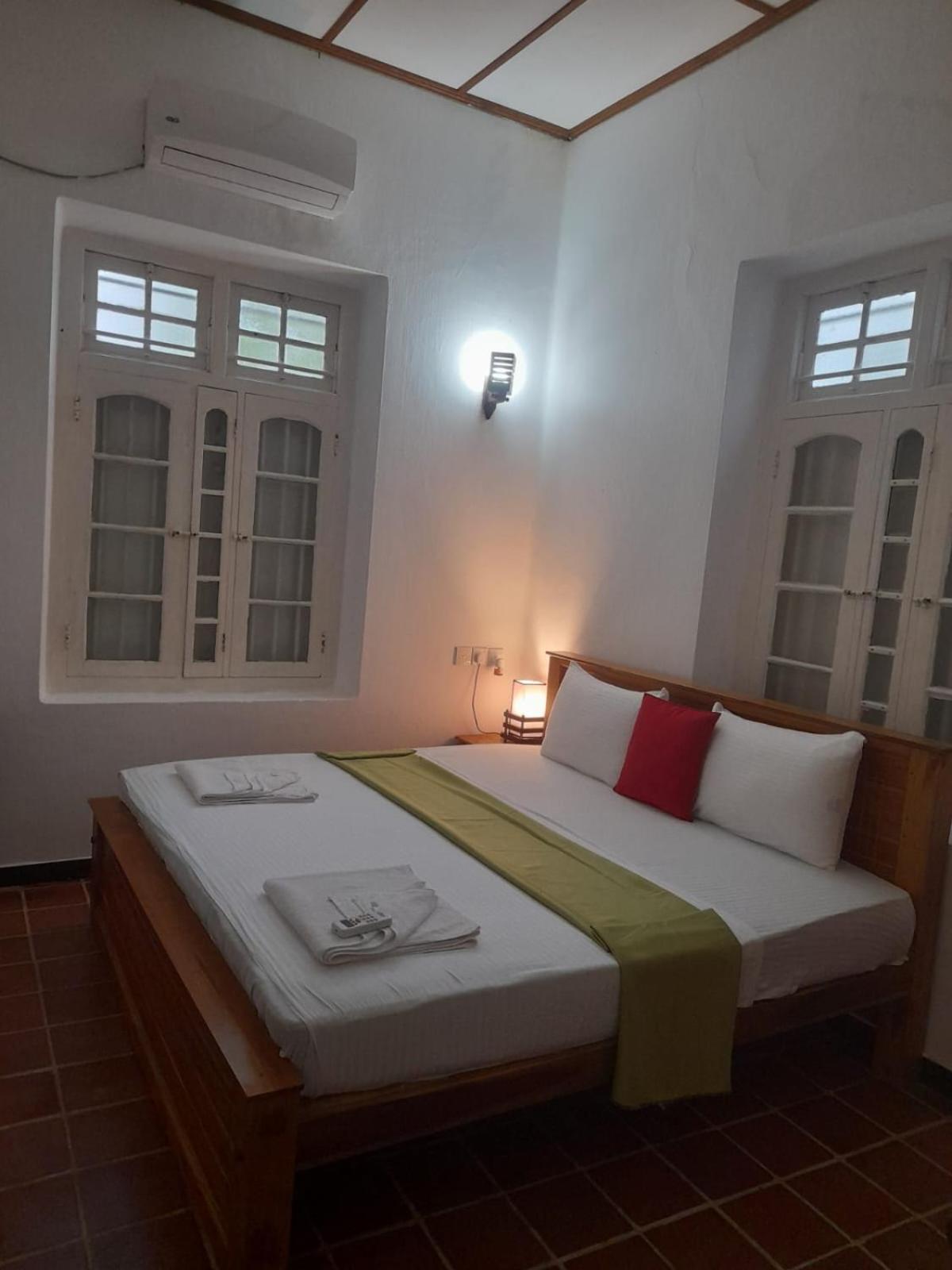 Tranquility Guest House ヒッカドゥワ エクステリア 写真