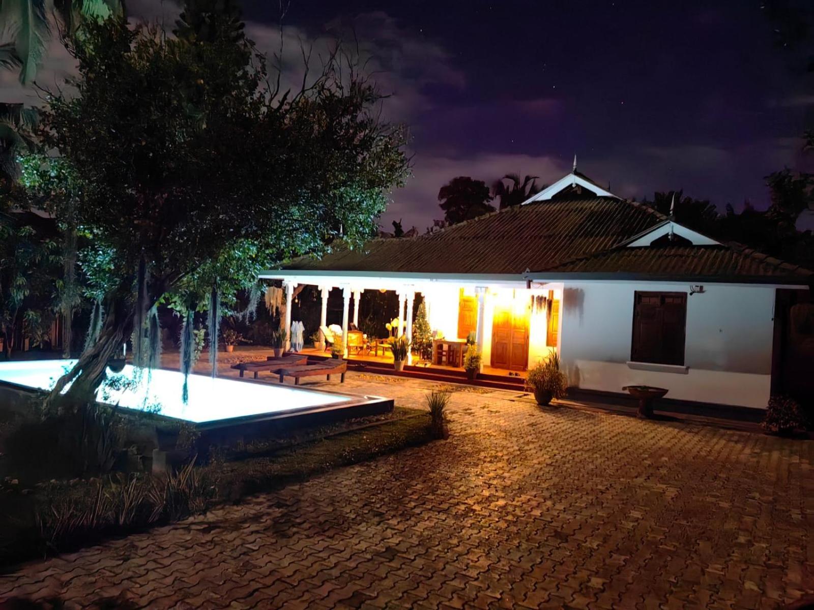 Tranquility Guest House ヒッカドゥワ エクステリア 写真