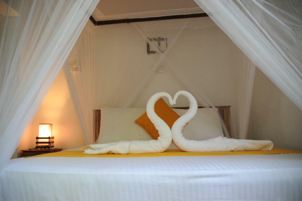 Tranquility Guest House ヒッカドゥワ エクステリア 写真