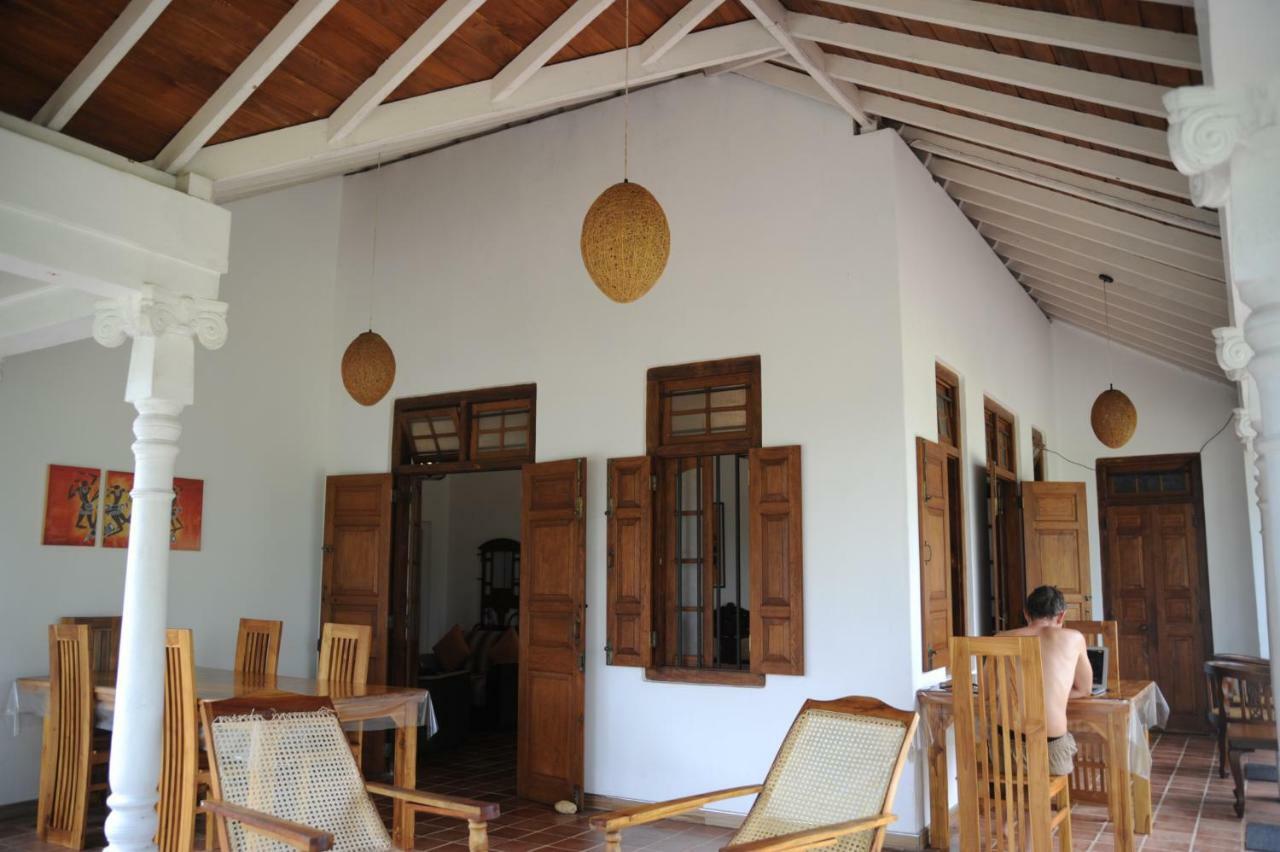 Tranquility Guest House ヒッカドゥワ エクステリア 写真